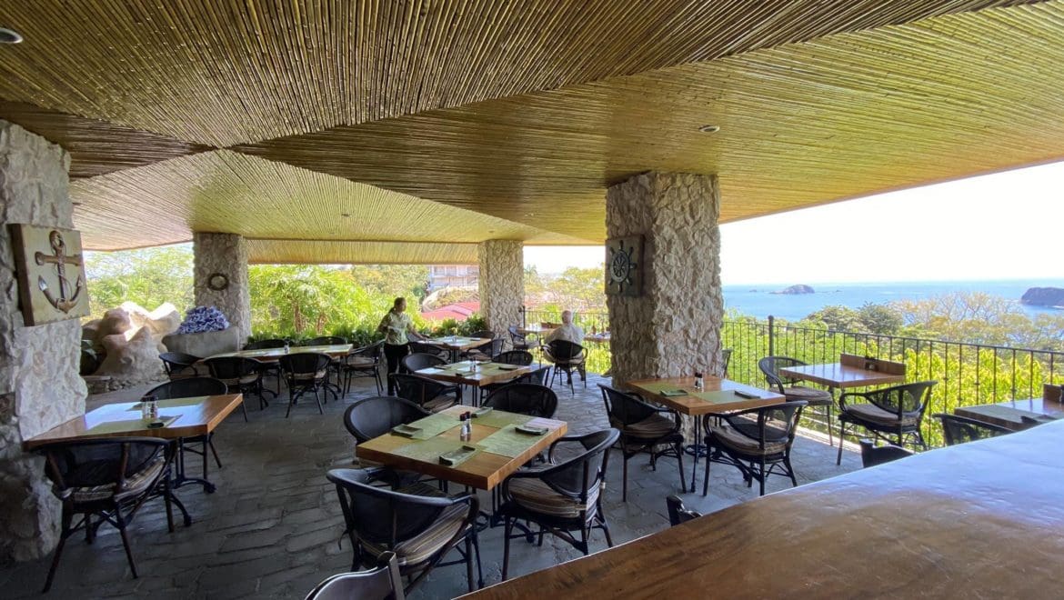 Parador hotel dining room