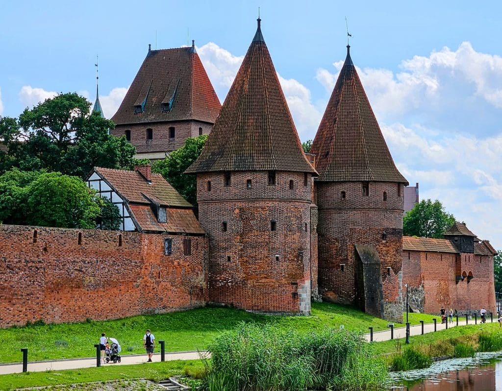 My husband Bob and I just returned from a marvelous trip that took us to eight countries and gave us a world of new experiences. On the island...